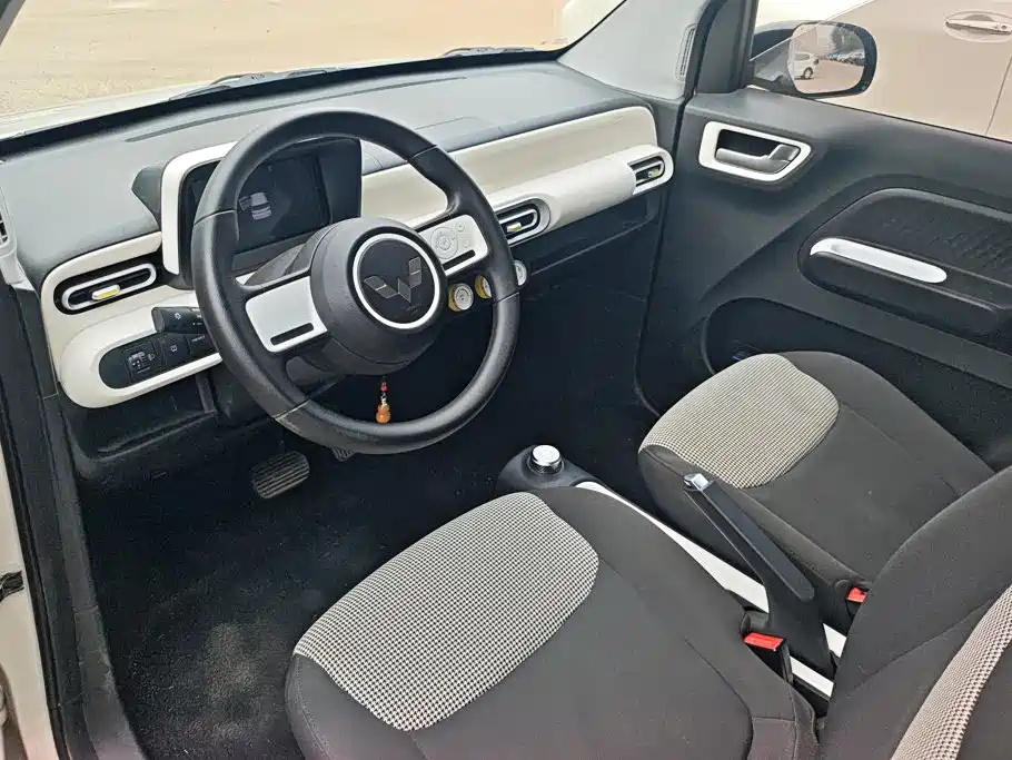 Wuling MINIEV — миниатюра 12