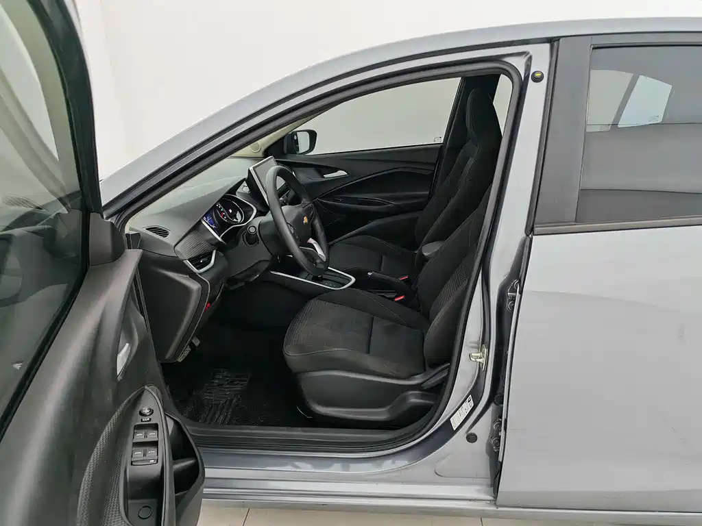 Chevrolet Cavalier — миниатюра 21