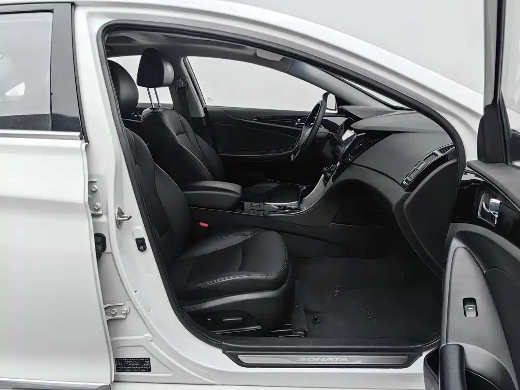 Hyundai Sonata — миниатюра 23
