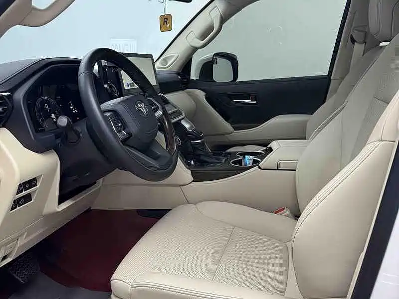 Toyota Land Cruiser — миниатюра 6