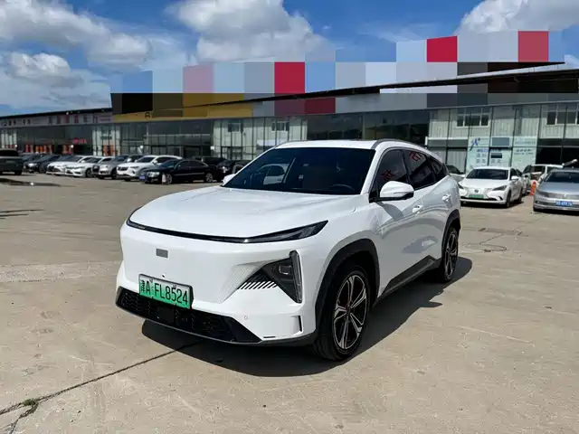 2023 Geely Galaxy L7