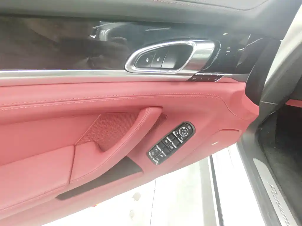 Porsche Panamera — миниатюра 6