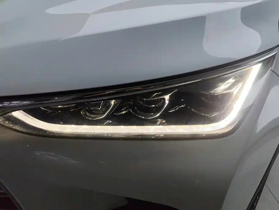 BYD Tang New Energy — миниатюра 5