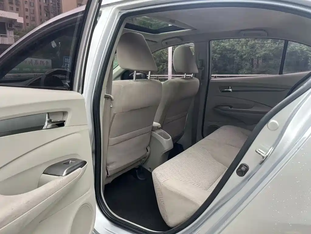 Honda City Classic — миниатюра 6