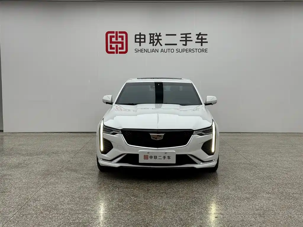 Cadillac CT4 2022 28T