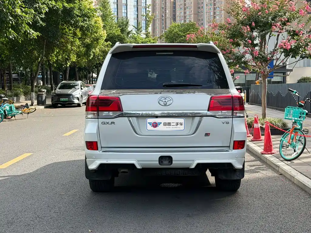 Toyota Land Cruiser — миниатюра 5