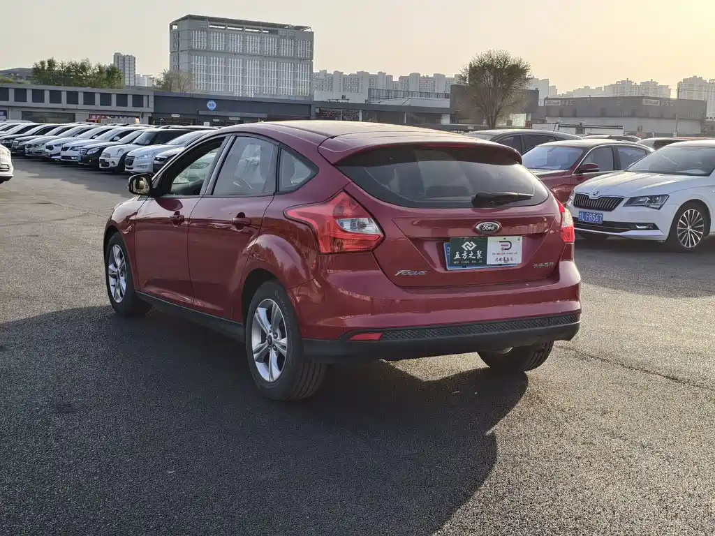 Ford Focus — миниатюра 20