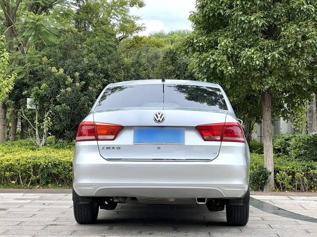 Volkswagen Santana — миниатюра 7