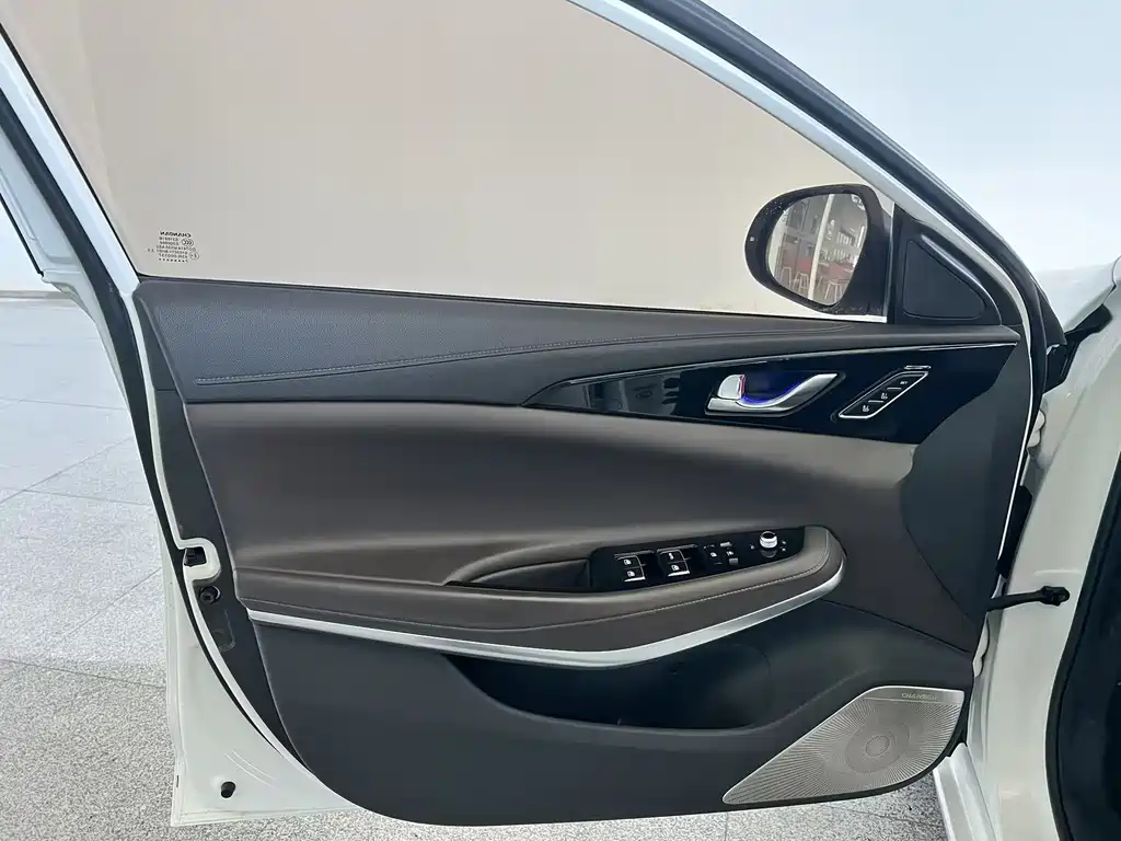 Changan Ruicheng CC — миниатюра 11