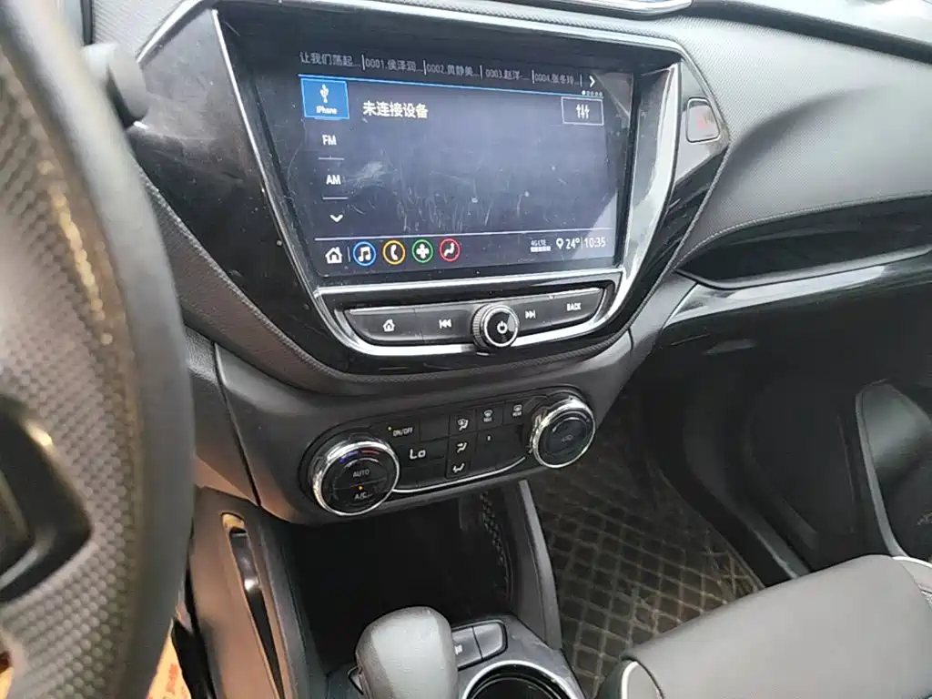 Chevrolet Tracker — миниатюра 13