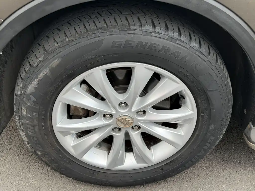 Buick Envision Plus — миниатюра 15
