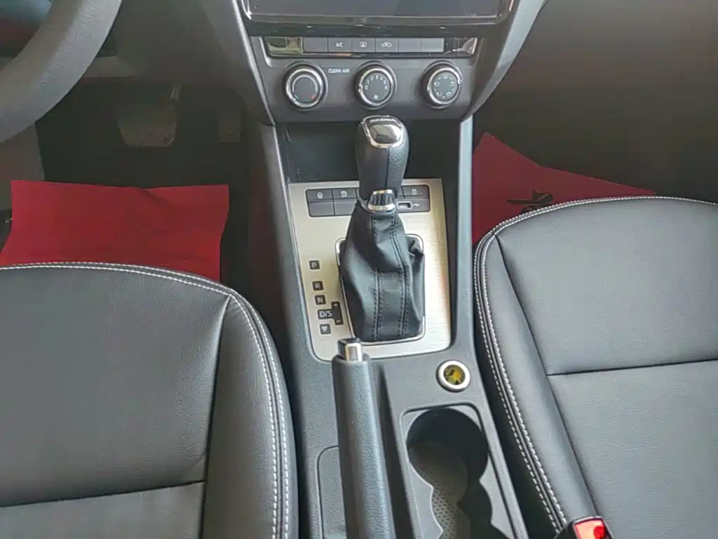 Skoda Octavia — миниатюра 14