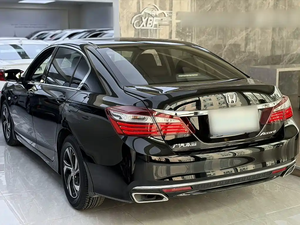 Honda Accord — миниатюра 4