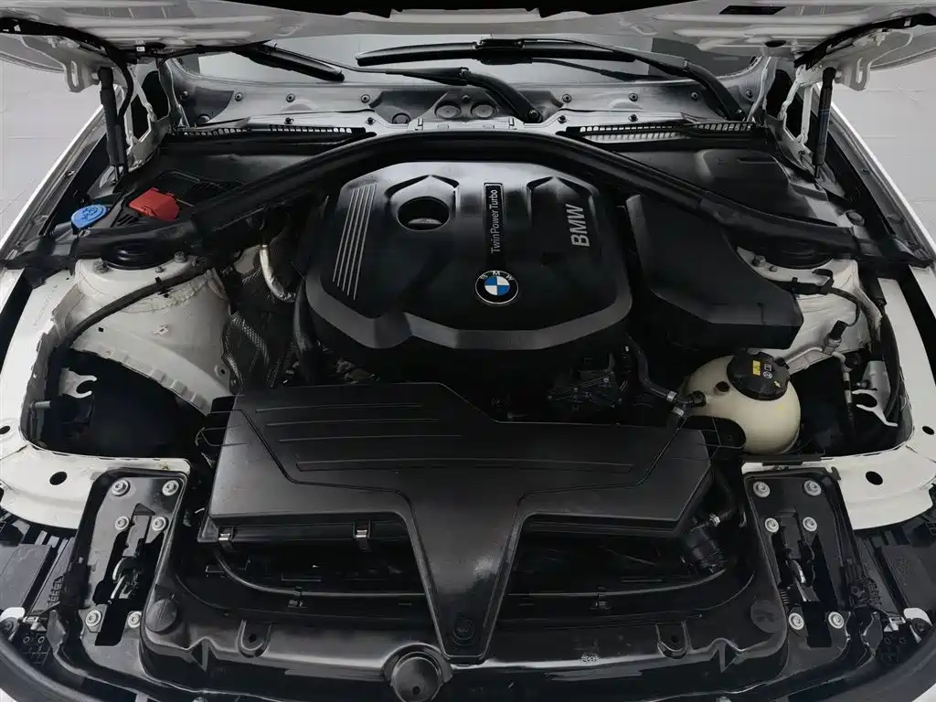 BMW 3 Series 3 2017 318i Fashion