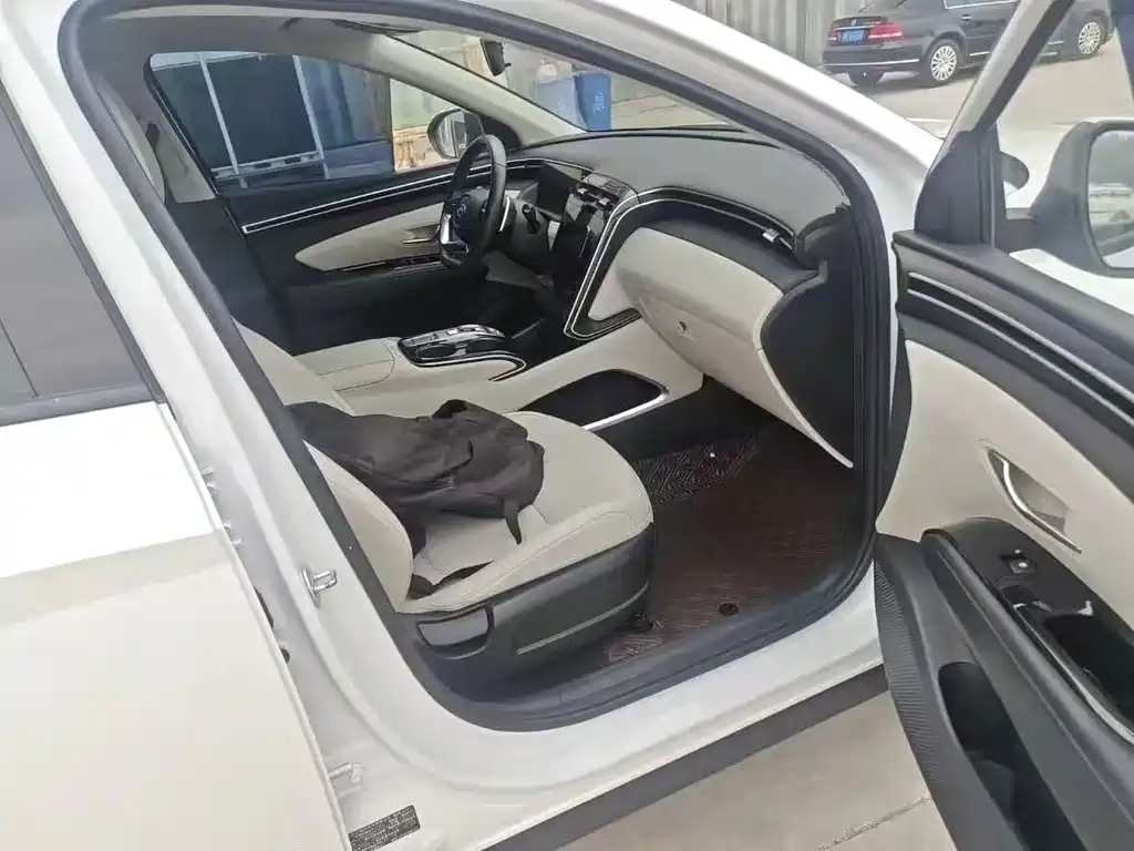 Hyundai Tucson — миниатюра 9