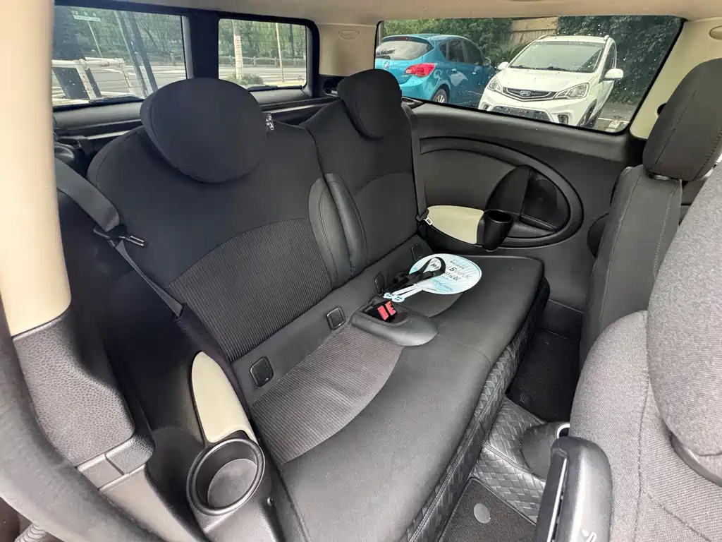 MINI Mini Clubman — миниатюра 11