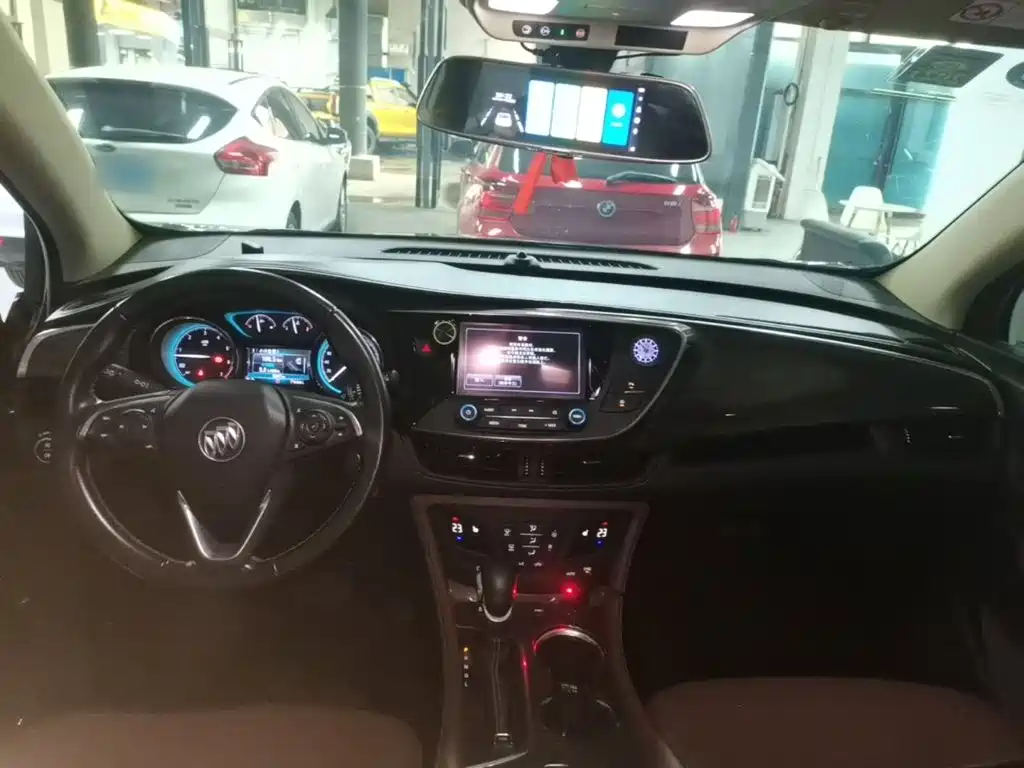 Buick Envision Plus — миниатюра 10