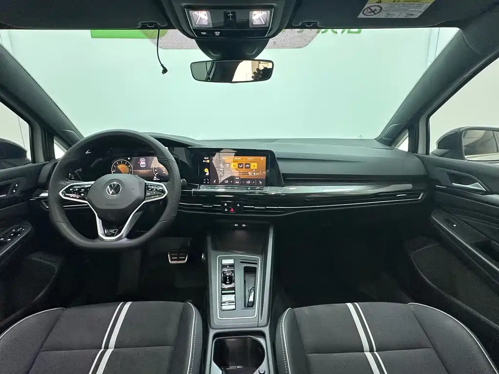 Volkswagen Golf — миниатюра 12