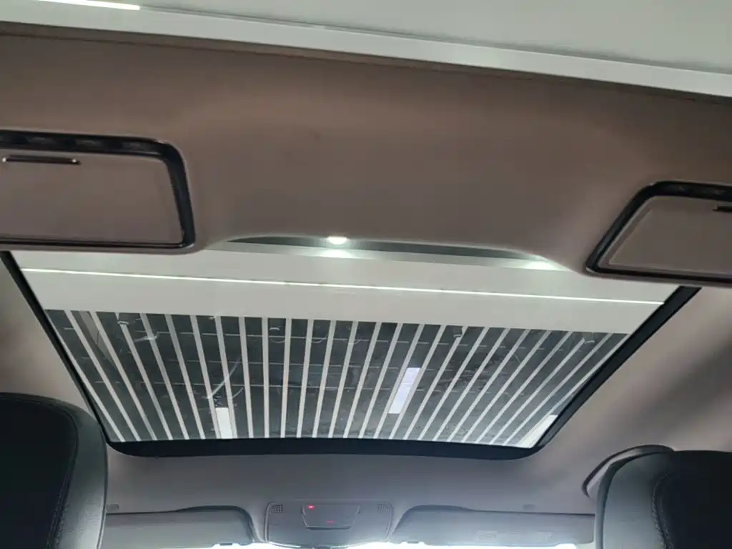 Mercedes-Benz C-Class — миниатюра 18