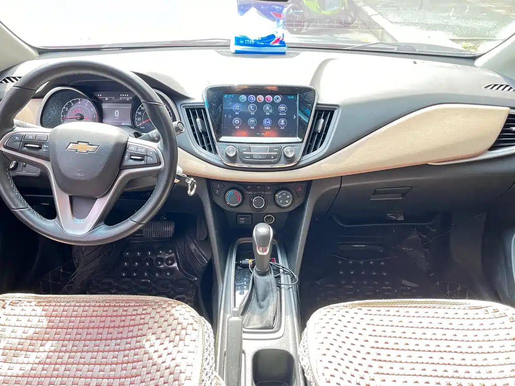 Chevrolet Monza — миниатюра 10