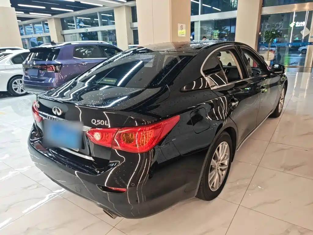 Infiniti Q50L — миниатюра 7