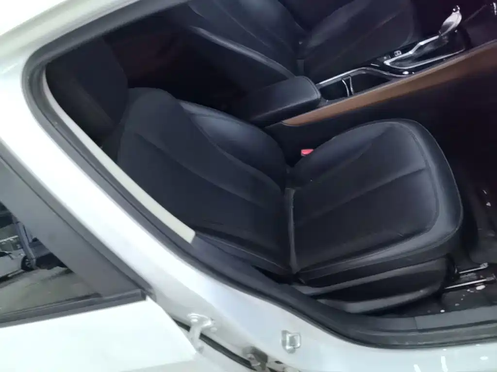 Buick Verano — миниатюра 25