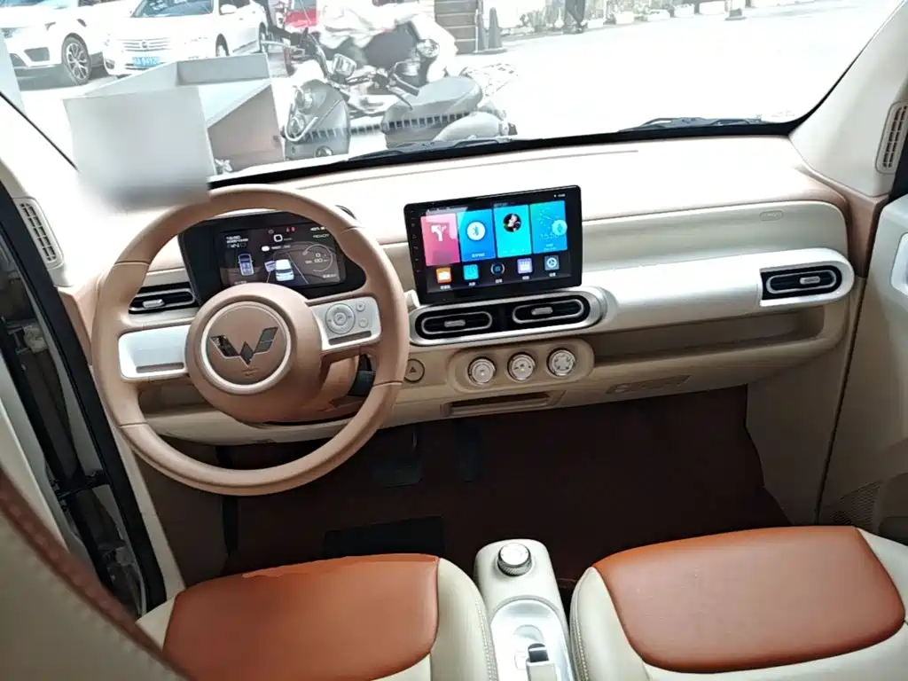 Wuling MINIEV — миниатюра 10