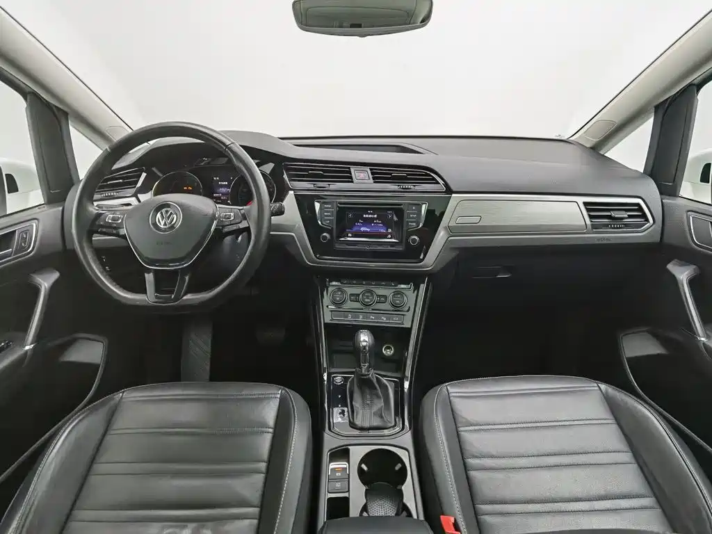Volkswagen Touran — миниатюра 5