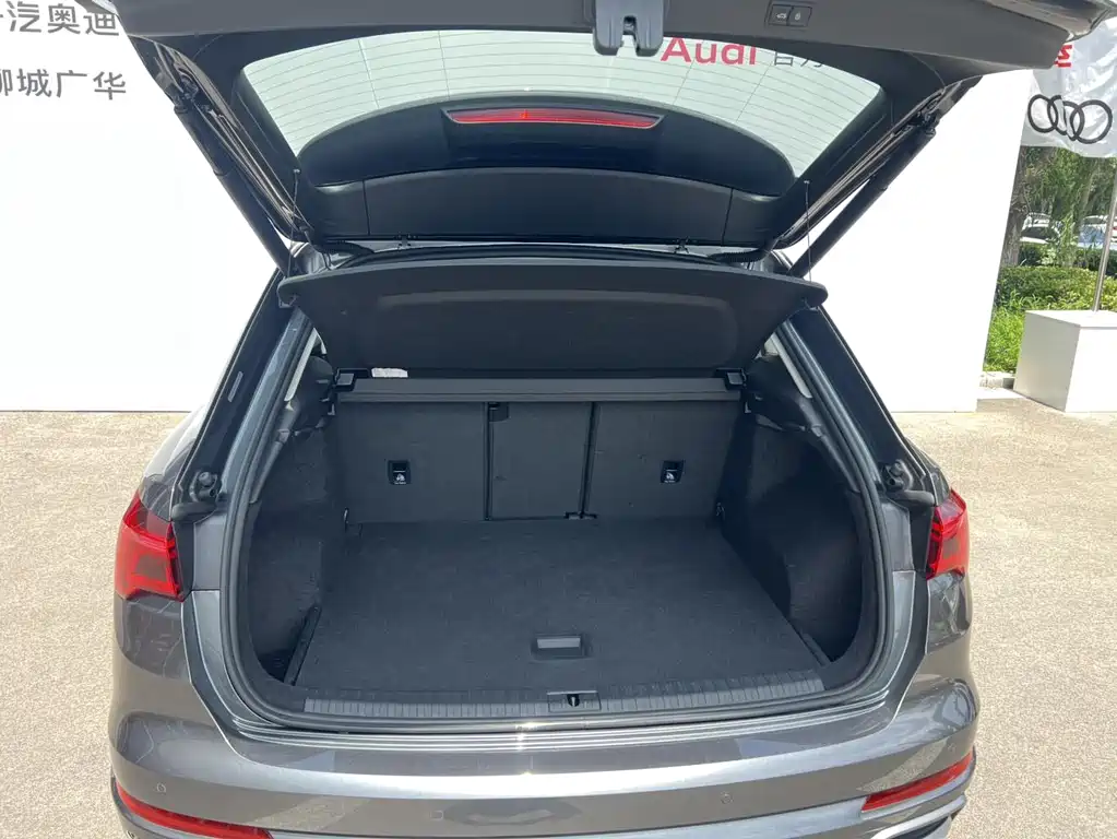 Audi Q3 — миниатюра 13