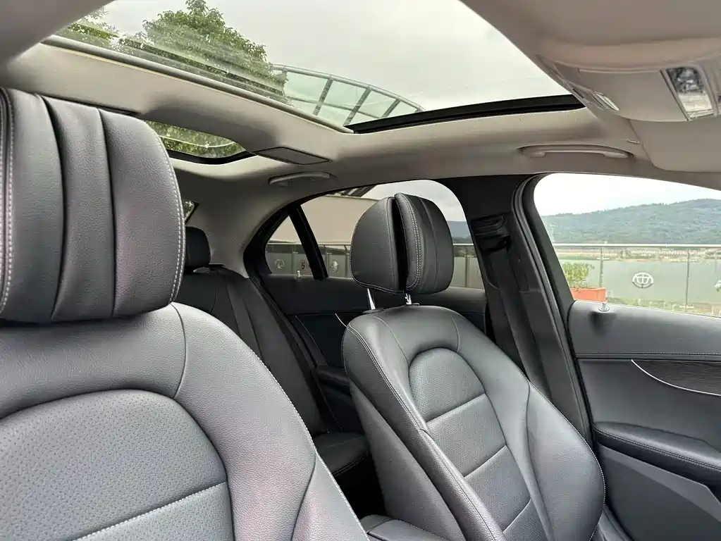 Mercedes-Benz C-Class — миниатюра 33