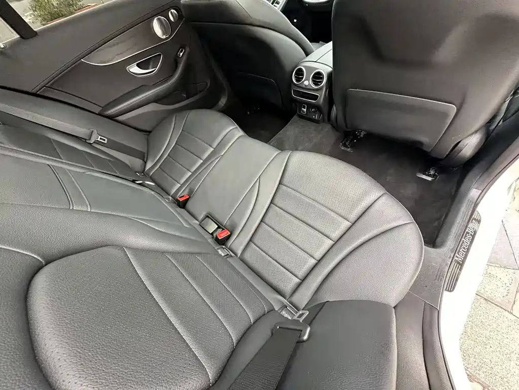 Mercedes-Benz C-Class — миниатюра 37