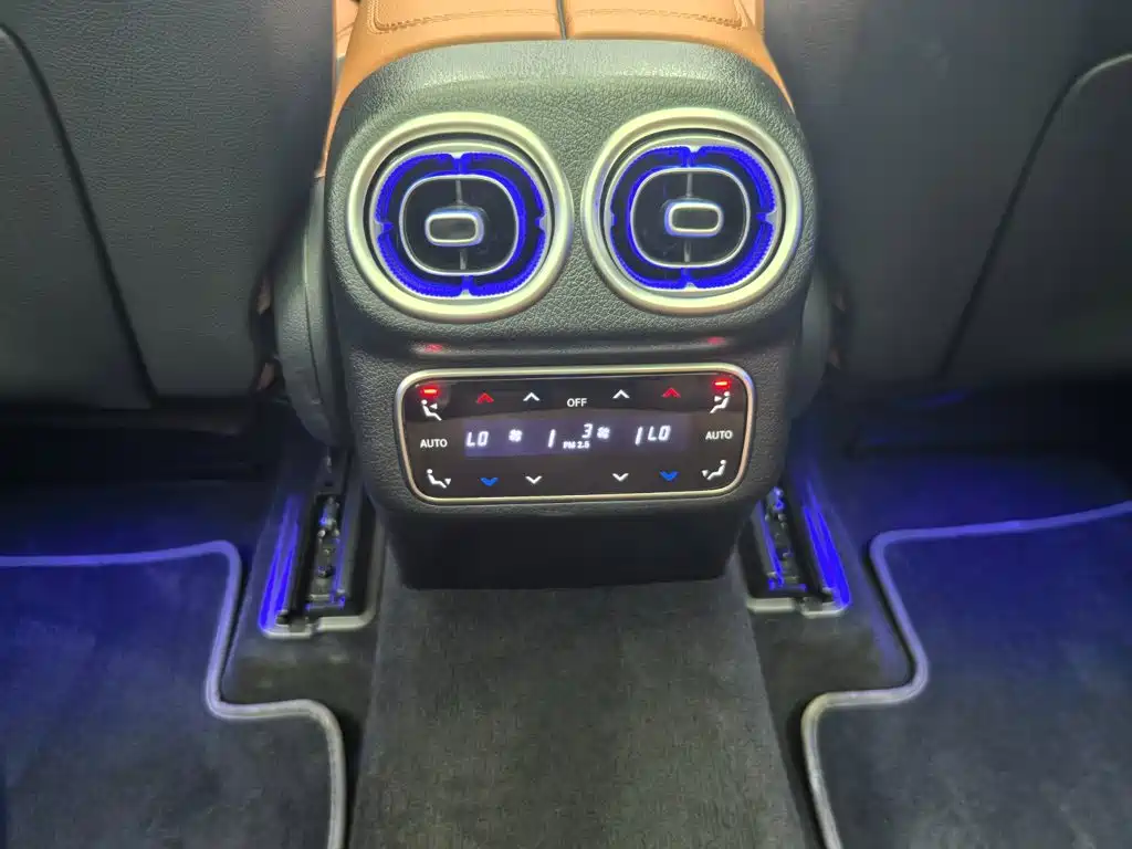 Mercedes-Benz GLC — миниатюра 14