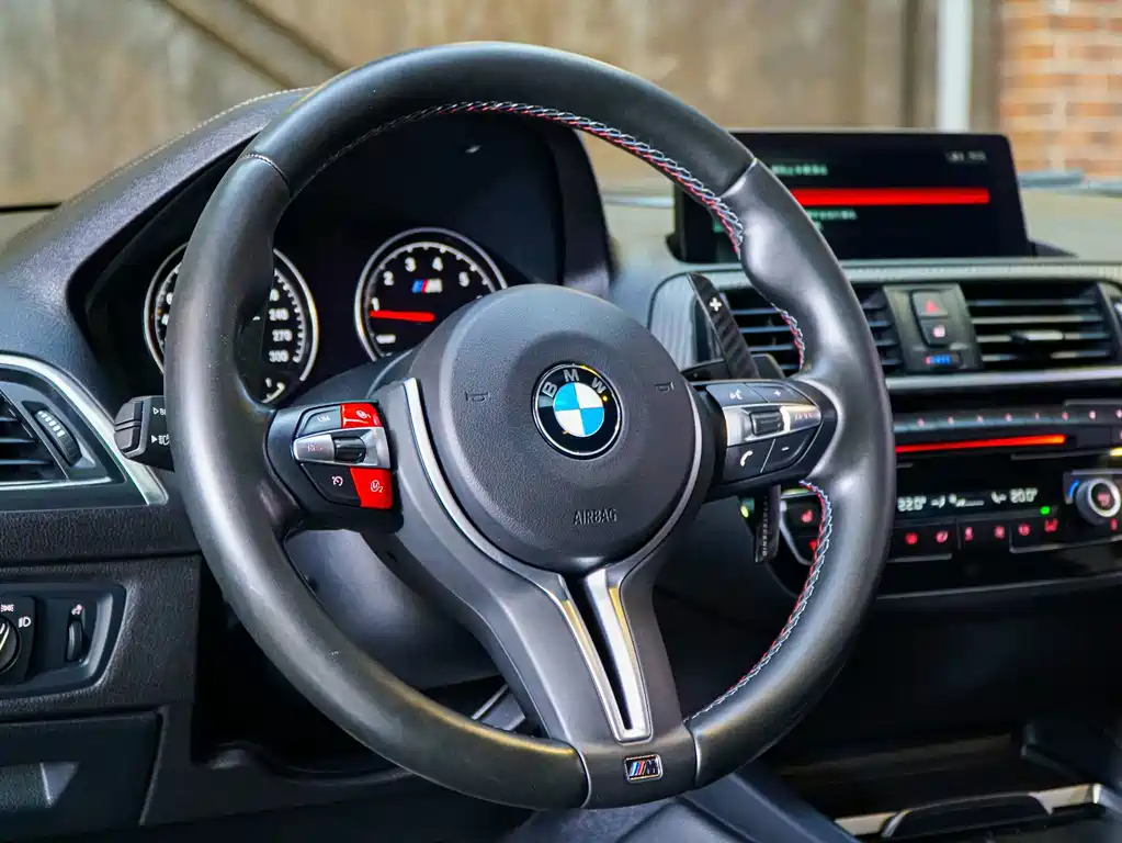 BMW M2 — миниатюра 11