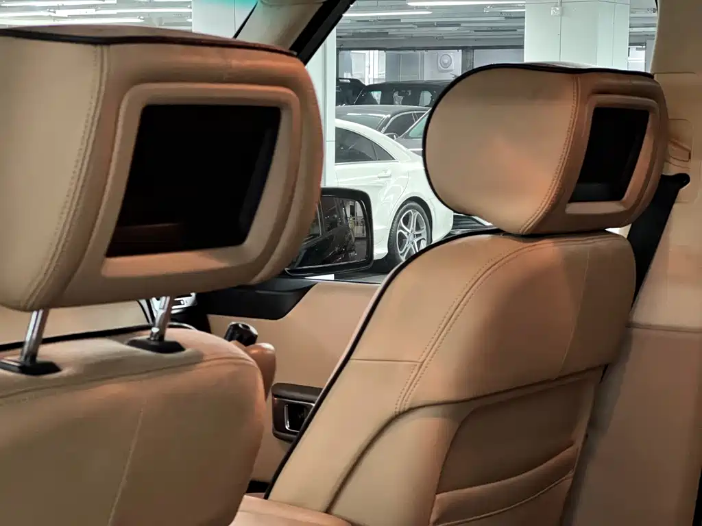Land Rover Range Rover — миниатюра 8