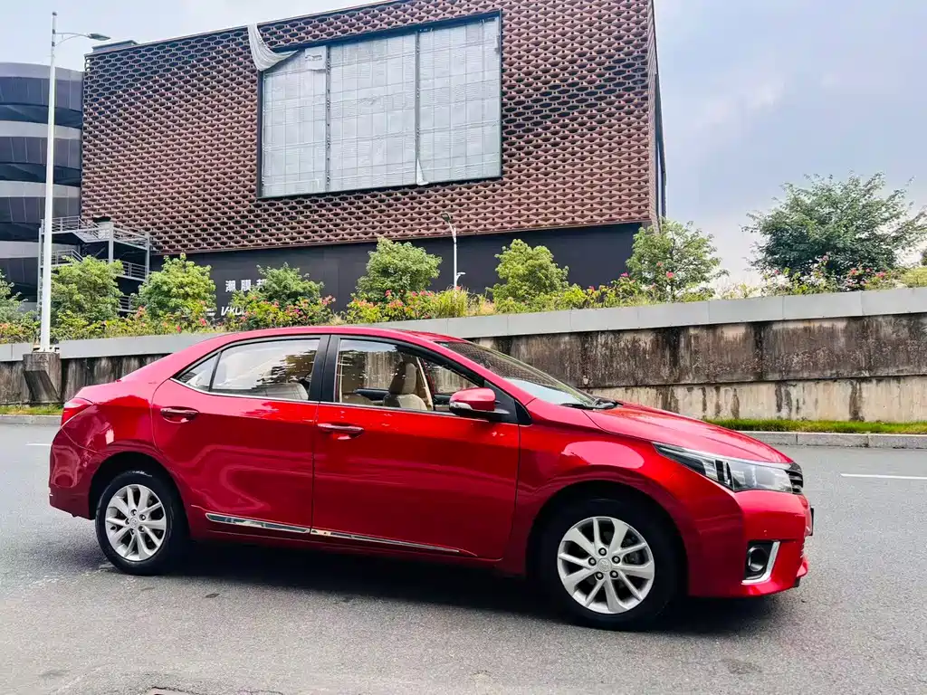 Toyota Corolla — миниатюра 11