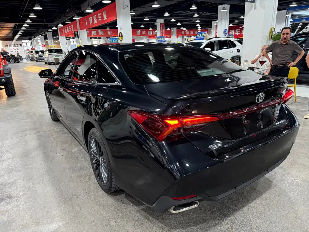 Toyota Avalon — миниатюра 4