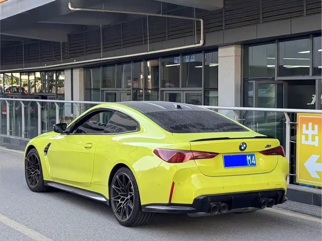 BMW M4 — миниатюра 2