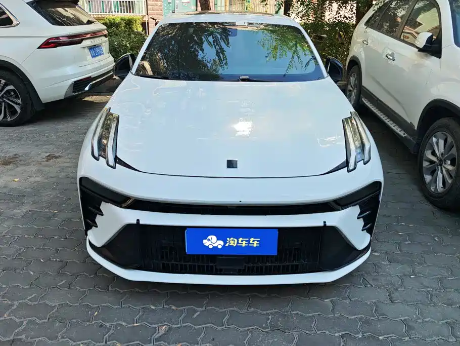 Lynk & Co 03 — миниатюра 2