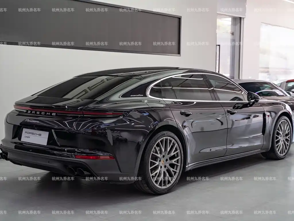 Porsche Panamera — миниатюра 6