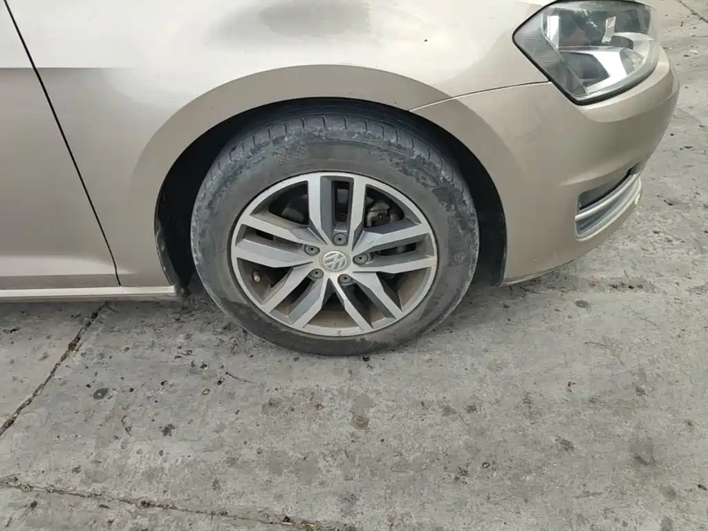 Volkswagen Golf — миниатюра 12