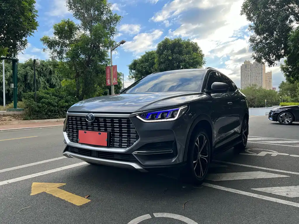 BYD PLUS 2021