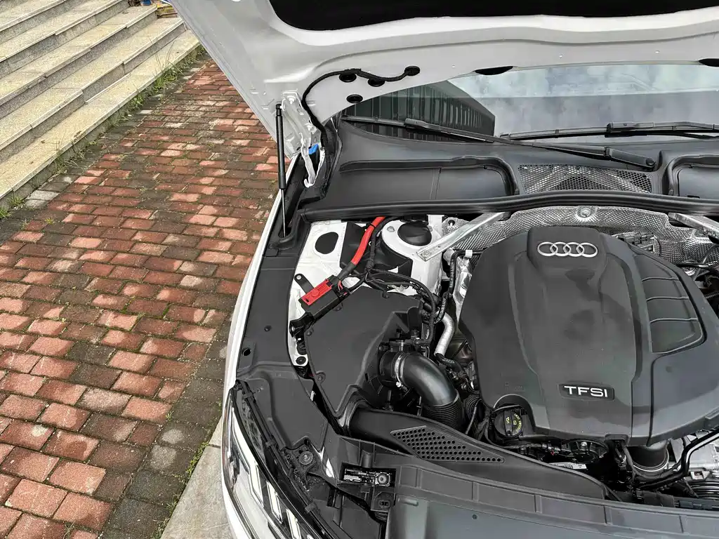 Audi A4L — миниатюра 7