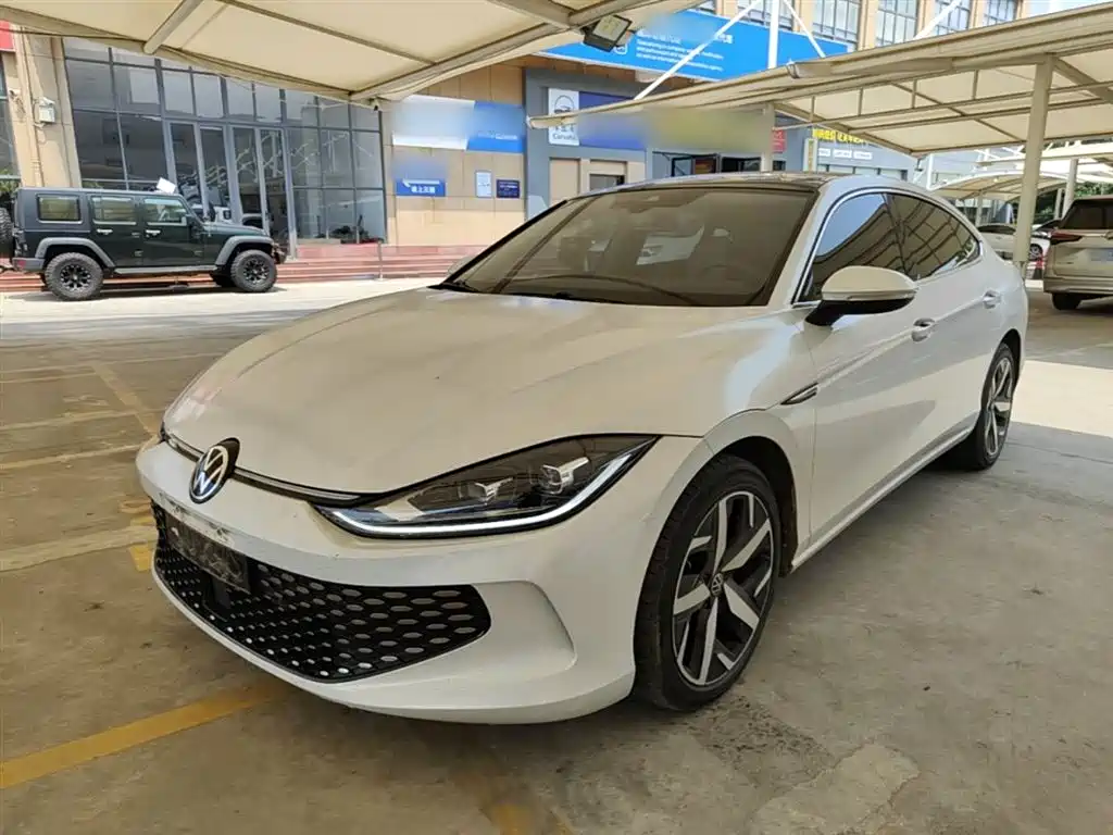 Купить Volkswagen Lamando