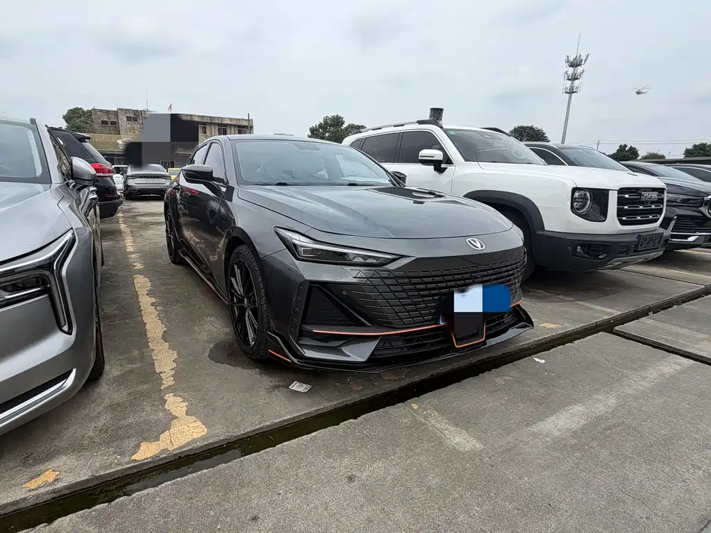 Changan UNI-V — миниатюра 3