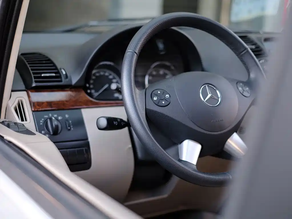 Mercedes-Benz Viano — миниатюра 47
