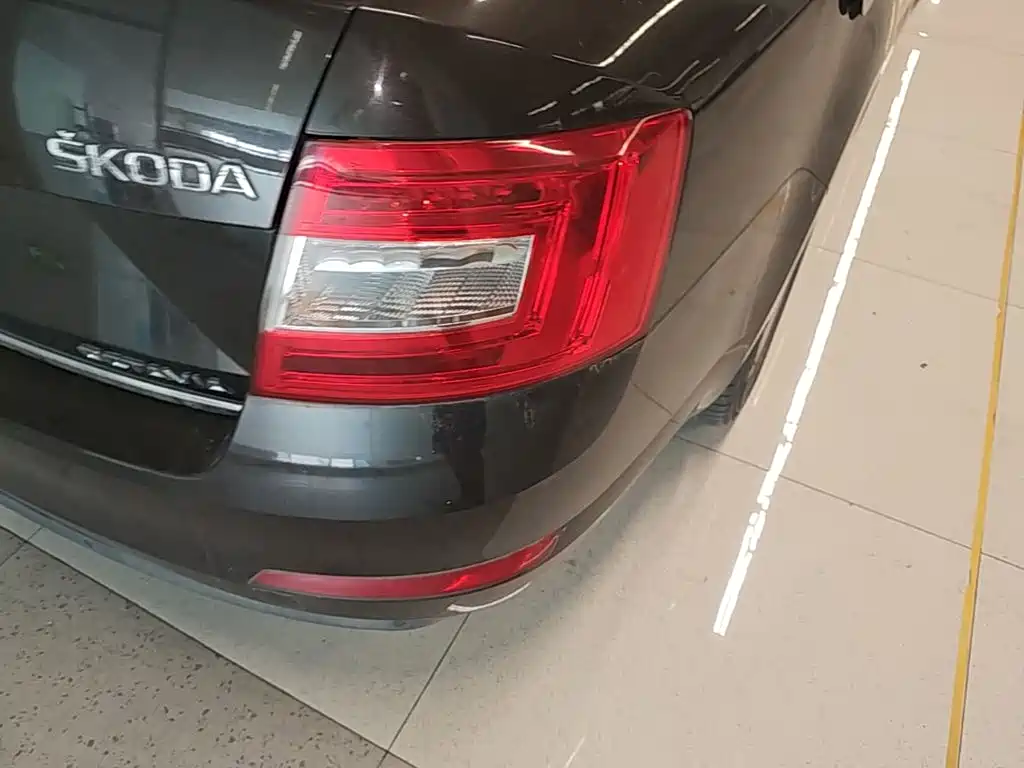 Skoda Octavia — миниатюра 8