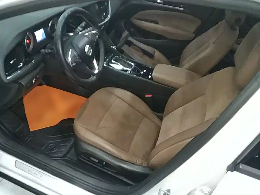 Buick Regal — миниатюра 15
