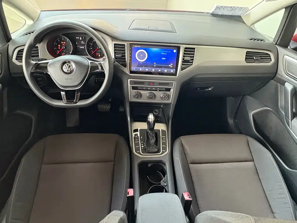 Volkswagen Golf · 2016 1.6L AT Comfort