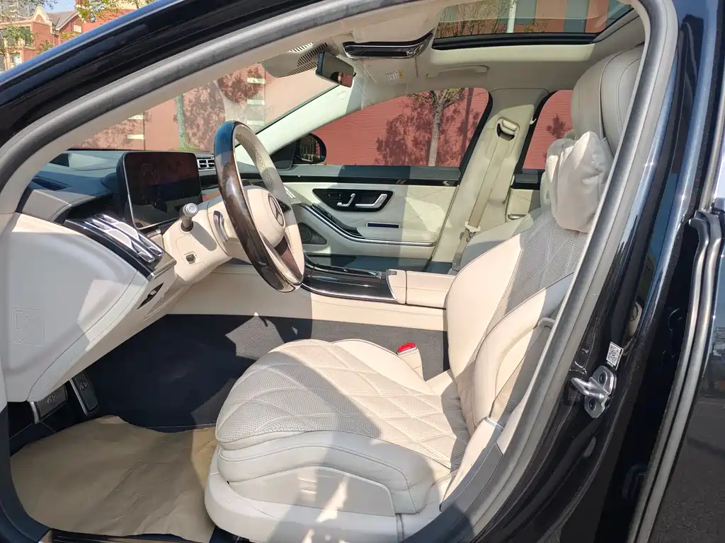 Mercedes-Benz S-Class — миниатюра 11