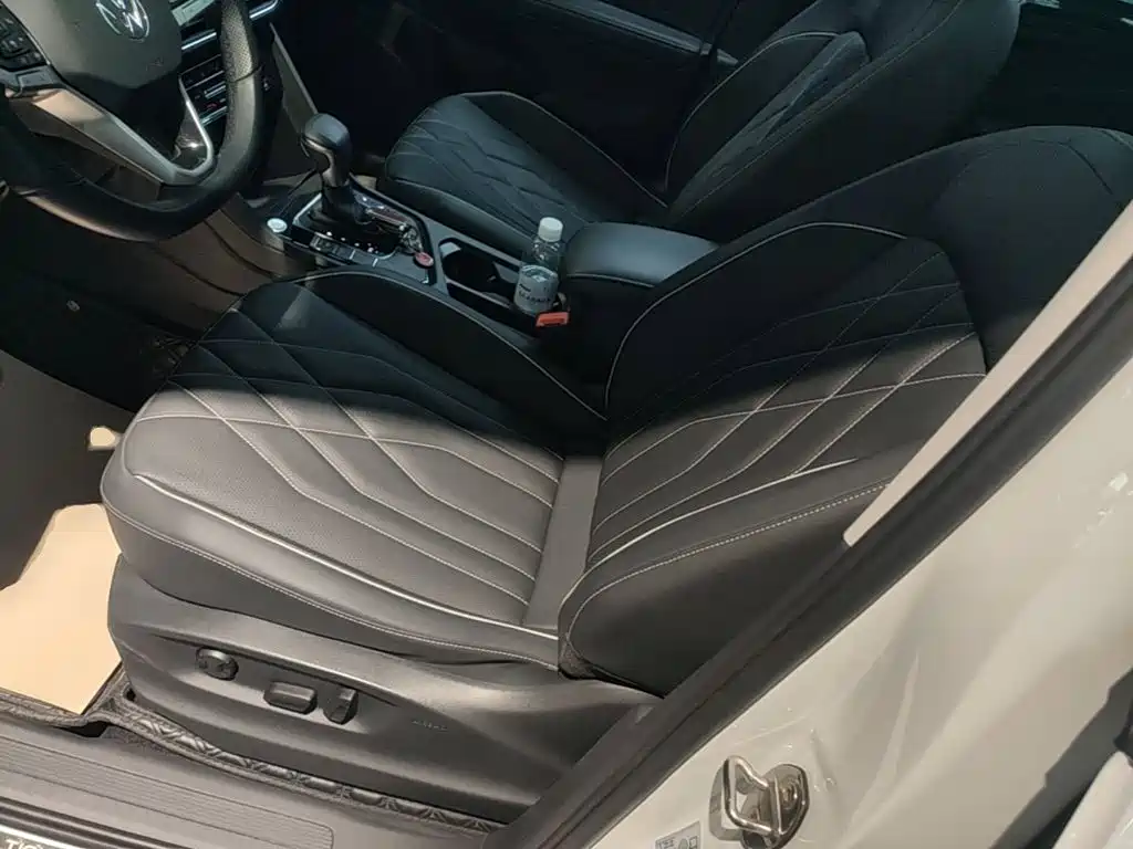 Volkswagen Tiguan L — миниатюра 15